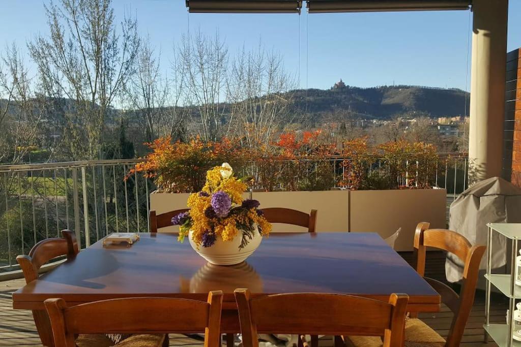 Appartamento Vista San Luca Con Terrazza Panoramica Bolonia Exterior foto